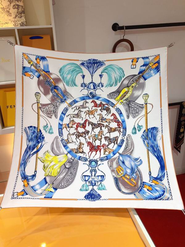 Hermes  silk scarf 90X90cm E07 (3)